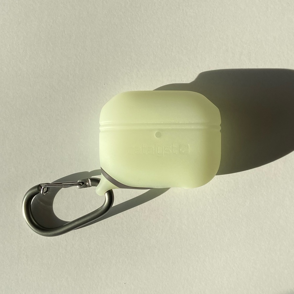 Apple Air Pods Pro Case with Carabiner!